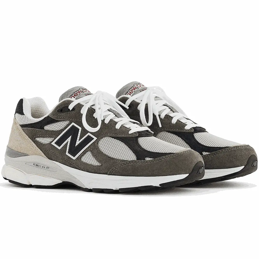 Мужские беговые кроссовки New Balance Teddy Santis x 990v3 Made in USA M990TO3 оливкового цвета
Мужские беговые кроссовки New Balance Teddy Santis x 990v3 Made in USA M990TO3 оливкового цвета