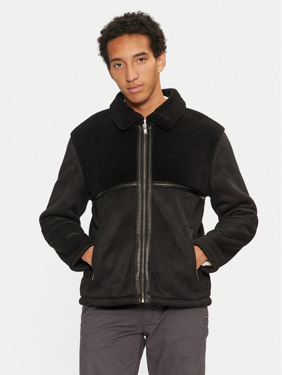 Куртка из искусственной кожи, стандартного кроя Brave Soul, черный
Куртка из искусственной кожи, стандартного кроя Brave Soul, черный