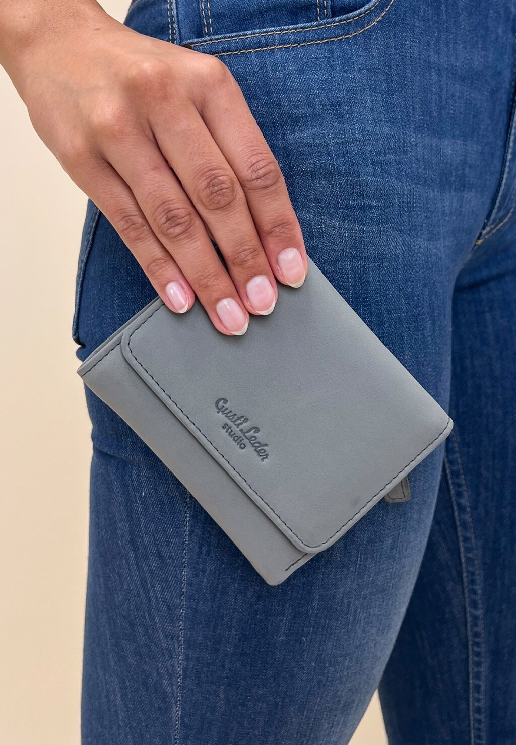 Кошелек MARELY Gusti Leder, цвет grey blue
Кошелек MARELY Gusti Leder, цвет grey blue