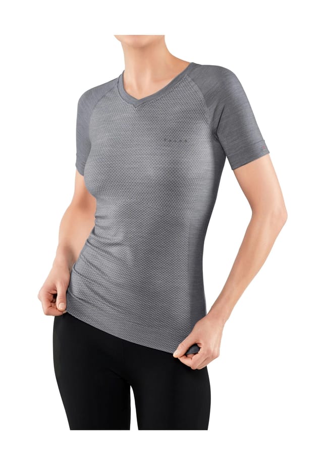 Майка "wool-tech light" согревающая препятствующая появлению запаха Falke, серый
Майка "wool-tech light" согревающая препятствующая появлению запаха Falke, серый