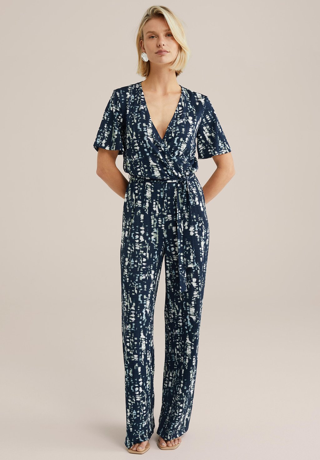 Комбинезон WE Fashion, темно-синий
Комбинезон WE Fashion, темно-синий