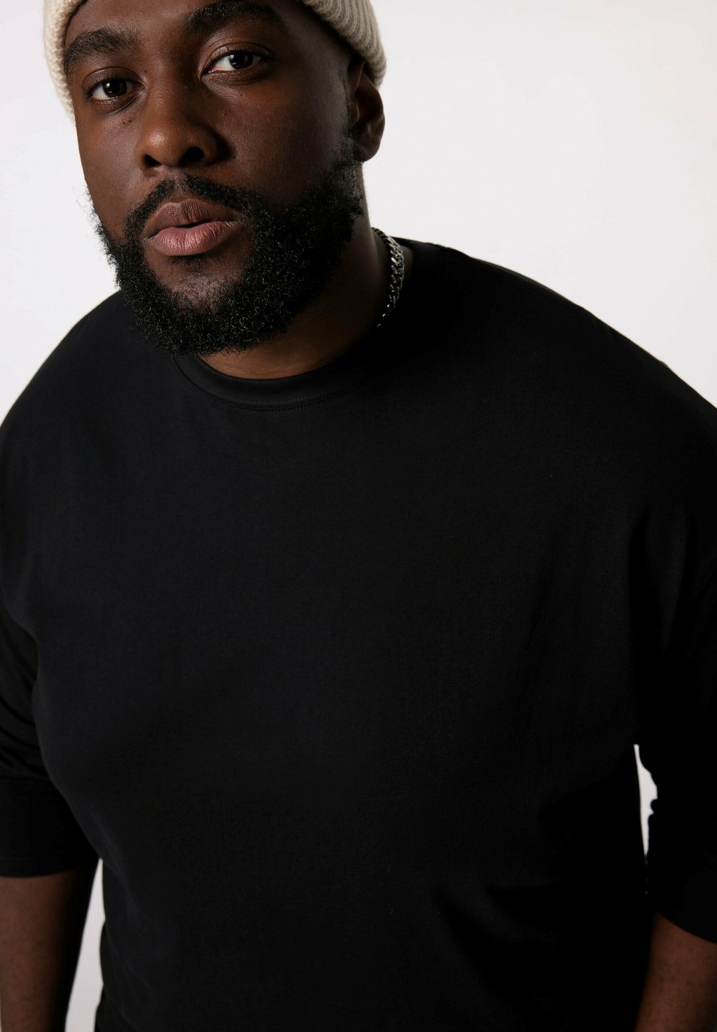 Топ с длинными рукавами STHUGE, черный
Топ с длинными рукавами STHUGE, черный