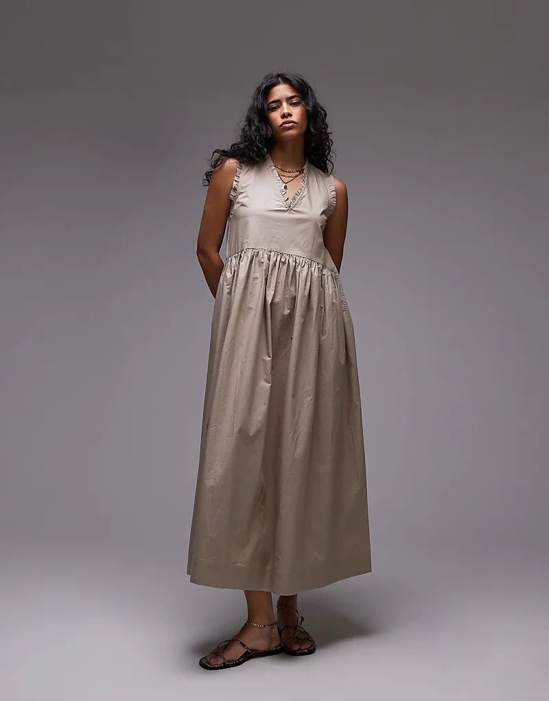 Платье миди Topshop из плотного поплина с заниженным подолом в серо-коричневом цвете
Платье миди Topshop из плотного поплина с заниженным подолом в серо-коричневом цвете