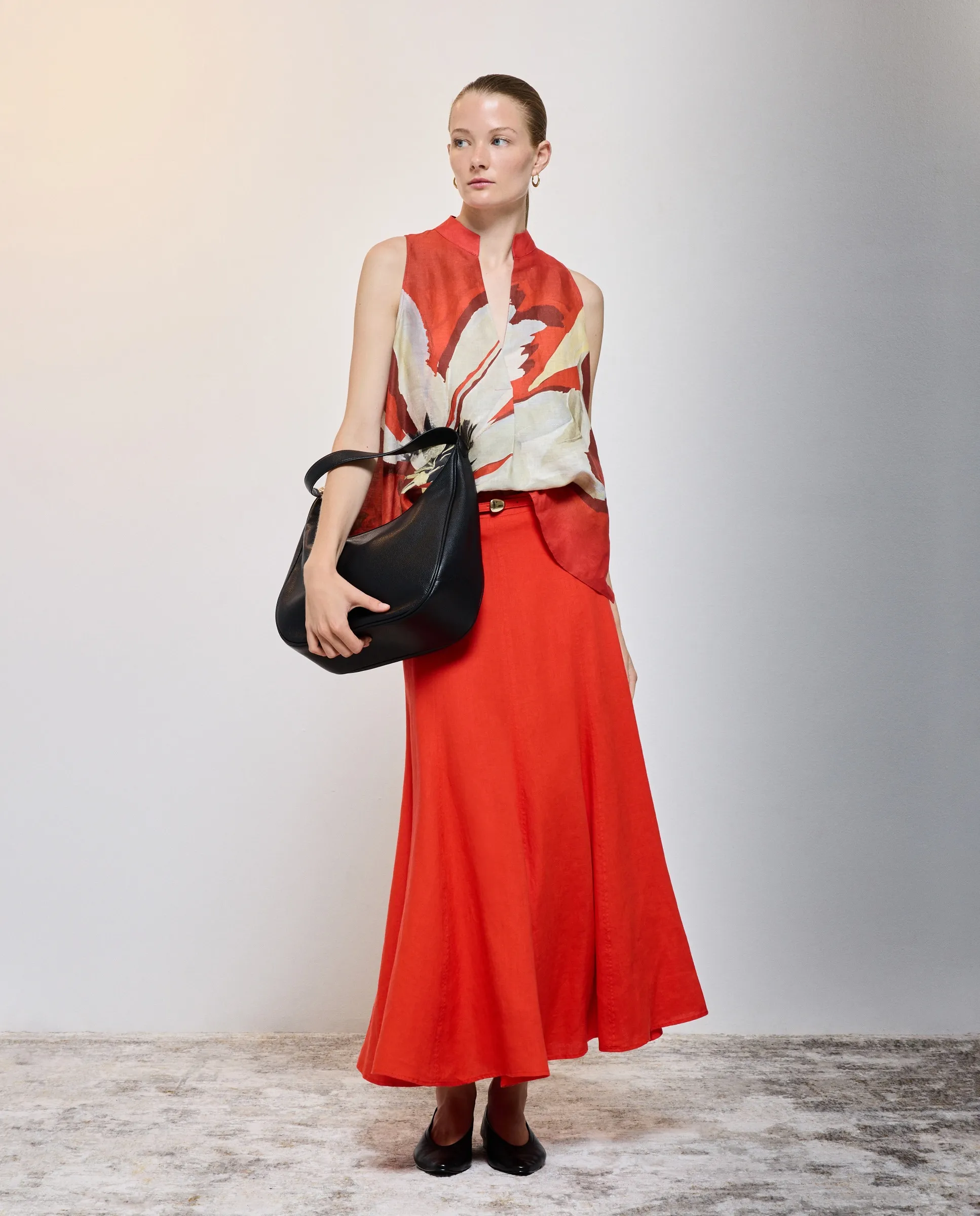 Женская гладкая миди-юбка Woman Limited El Corte Inglés, красный
Женская гладкая миди-юбка Woman Limited El Corte Inglés, красный