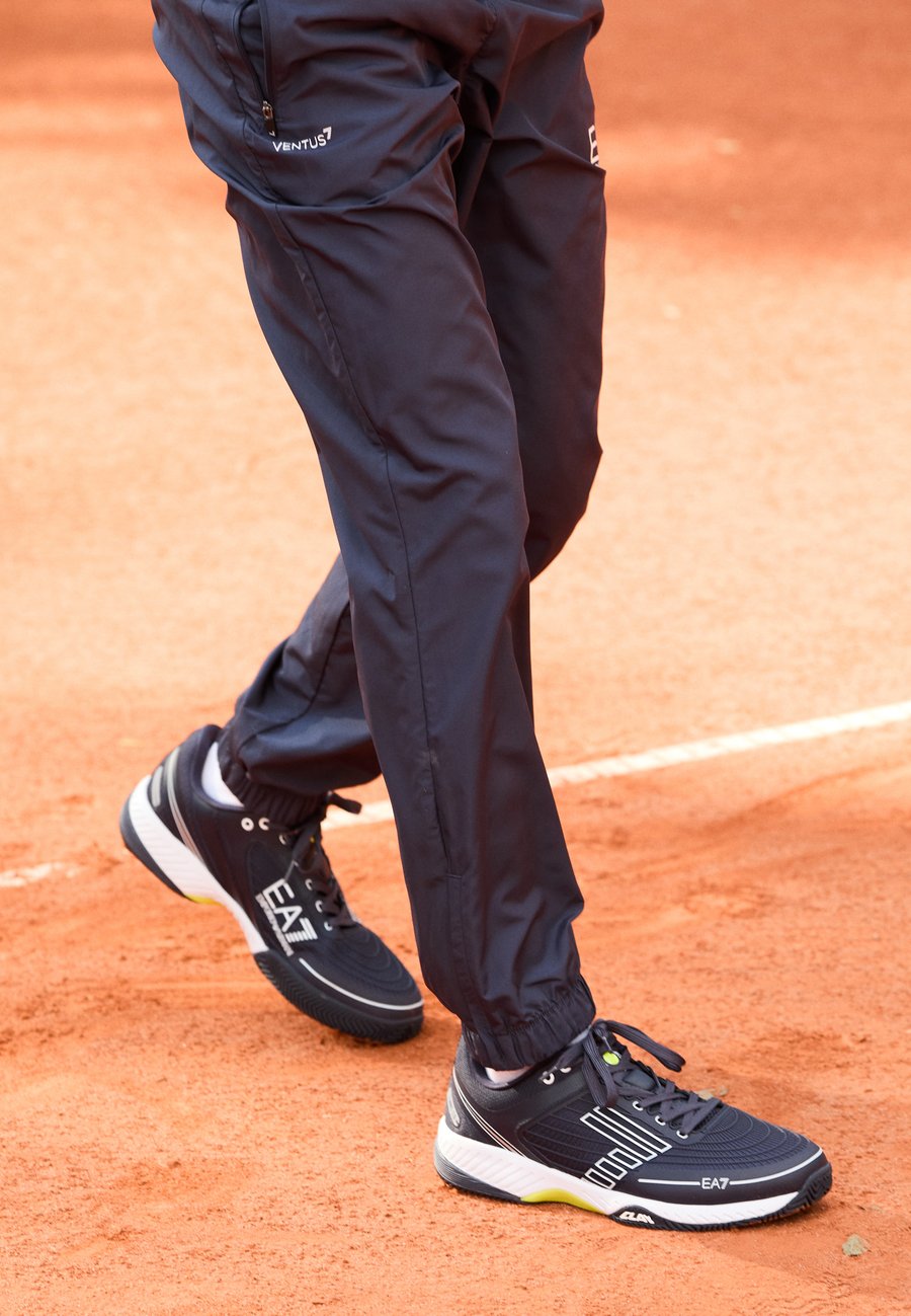 Кроссовки EA7 Emporio Armani CLAY, Sky Captain/White/Dark Blue
Кроссовки EA7 Emporio Armani CLAY, Sky Captain/White/Dark Blue