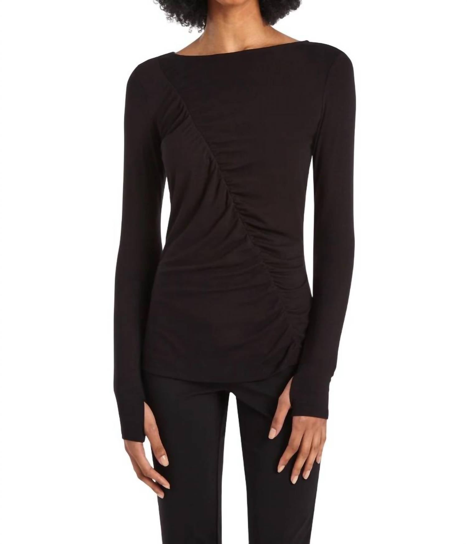 Футболка Bell черного цвета Capsule 121
Футболка Bell черного цвета Capsule 121