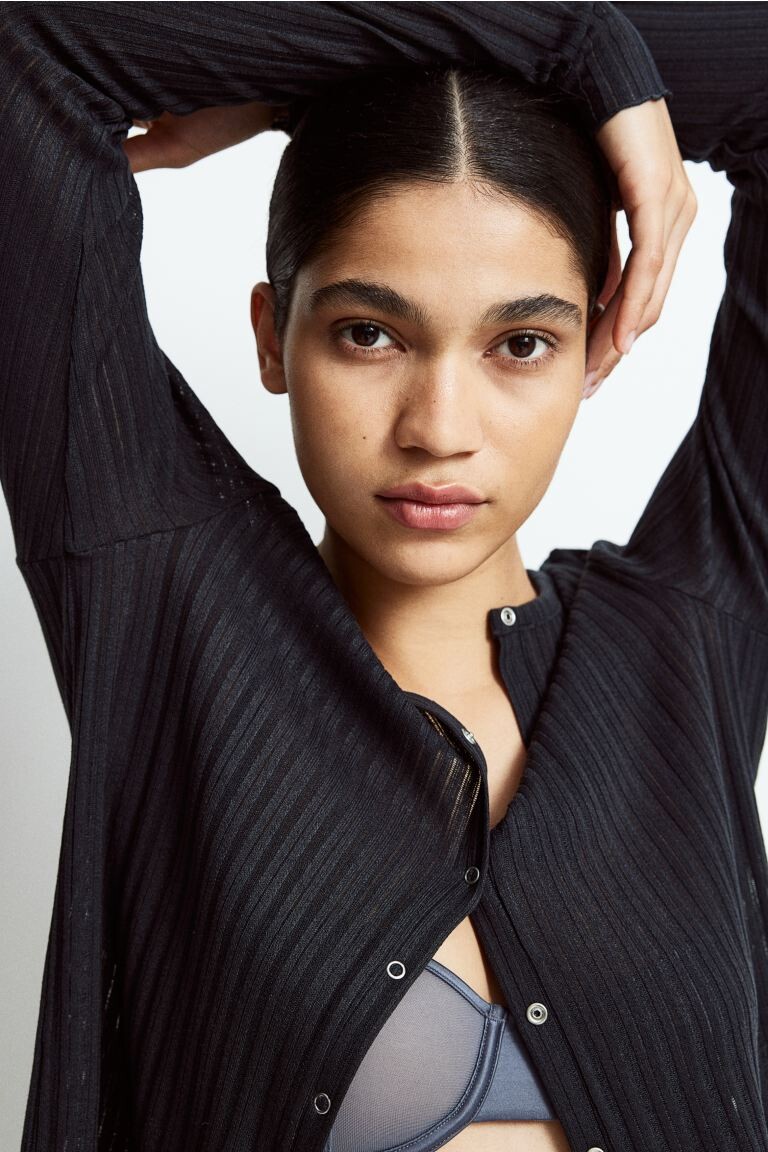 Кардиган в рубчик H&M, черный
Кардиган в рубчик H&M, черный