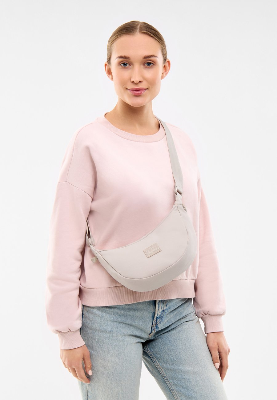 Сумка кросс-боди Johnny Urban ALLY SMALL, Sand
Сумка кросс-боди Johnny Urban ALLY SMALL, Sand