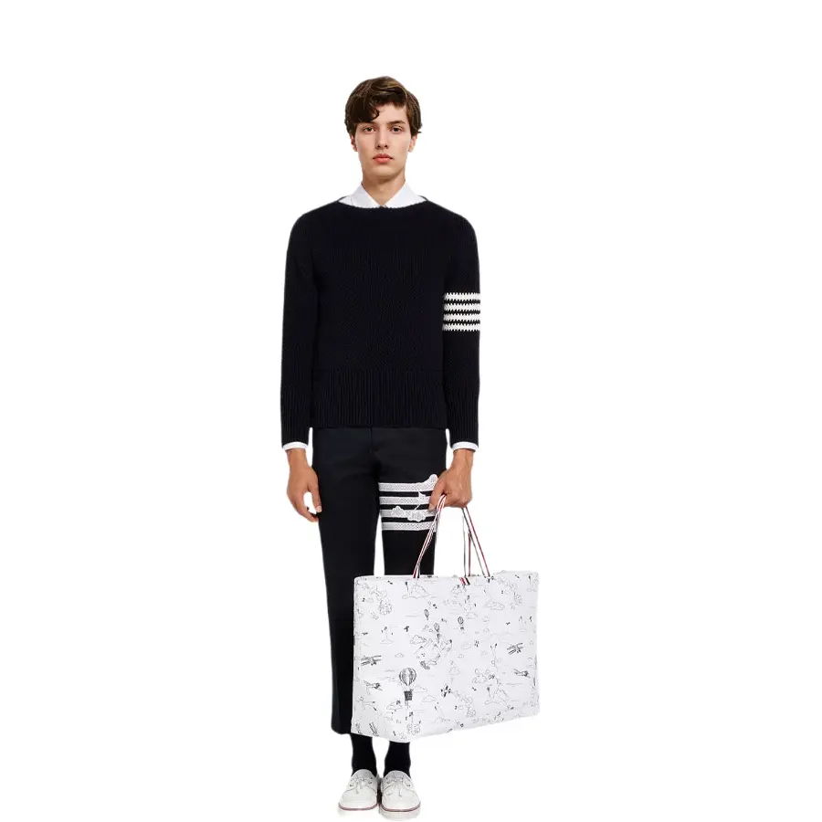 THOM BROWNE SS22 Вязаный свитер мужской черный
THOM BROWNE SS22 Вязаный свитер мужской черный