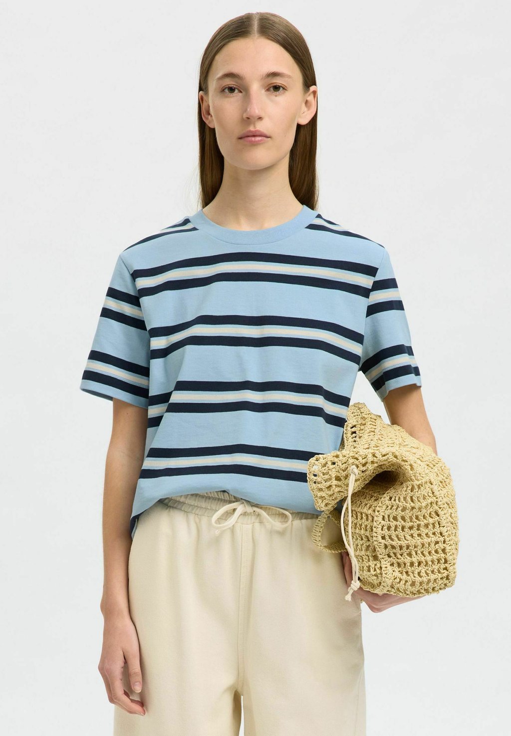 Футболка с принтом Selected Femme, светло-голубой
Футболка с принтом Selected Femme, светло-голубой