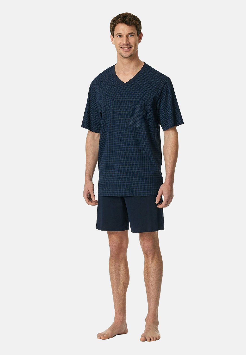 Пижама KURZ V-AUSSCHNITT CASUAL ESSENTIALS SET - Pyjama set Schiesser, темно-синий
Пижама KURZ V-AUSSCHNITT CASUAL ESSENTIALS SET - Pyjama set Schiesser, темно-синий