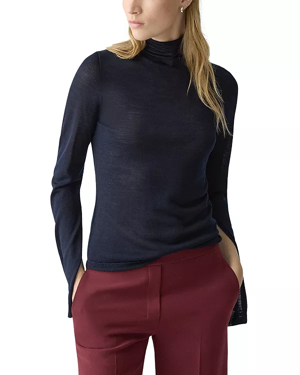 Футболка с высоким воротником и разрезом на рукаве Theory, синий
Футболка с высоким воротником и разрезом на рукаве Theory, синий