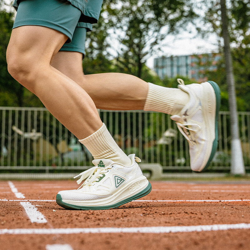 Кроссовки мужские низкие парусиновые белые Peak
Кроссовки мужские низкие парусиновые белые Peak