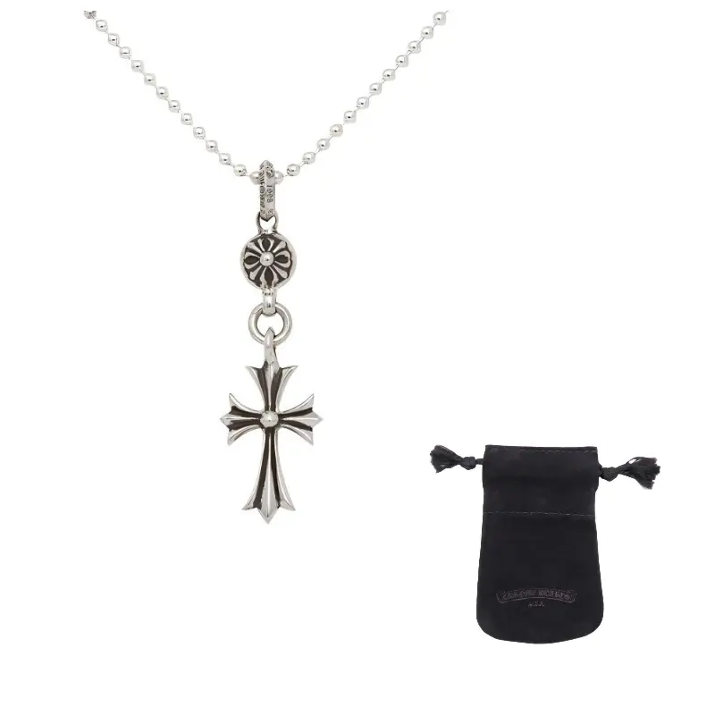 Кросс-цепочка на шею Chrome Hearts
Кросс-цепочка на шею Chrome Hearts