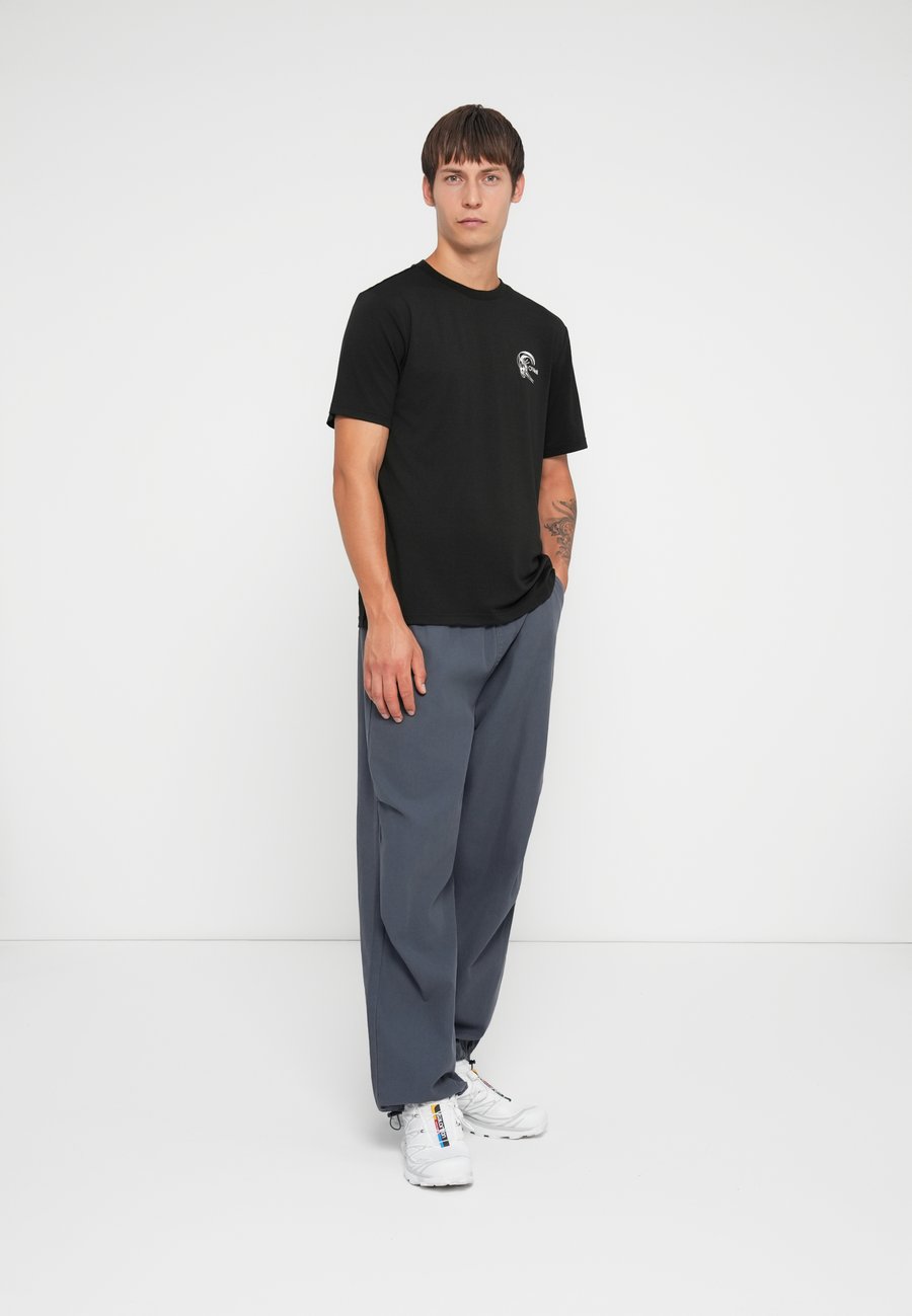 Футболка O'Neill O'RIGINALS HYBRID UNISEX, Black Out/Black, Черный, Футболка O'Neill O'RIGINALS HYBRID UNISEX, Black Out/Black
Футболка O'Neill O'RIGINALS HYBRID UNISEX, Black Out/Black, Черный, Футболка O'Neill O'RIGINALS HYBRID UNISEX, Black Out/Black