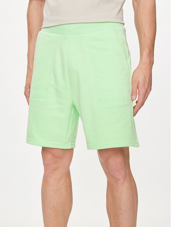 Спортивные шорты стандартного кроя 4F, зеленый
Спортивные шорты стандартного кроя 4F, зеленый