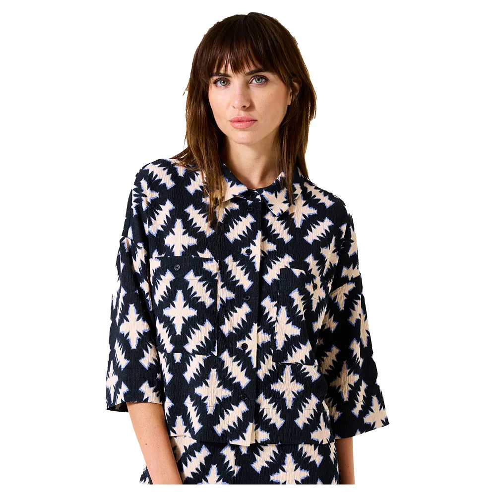 Рубашка Garcia H50004 3/4 sleeve, черный
Рубашка Garcia H50004 3/4 sleeve, черный