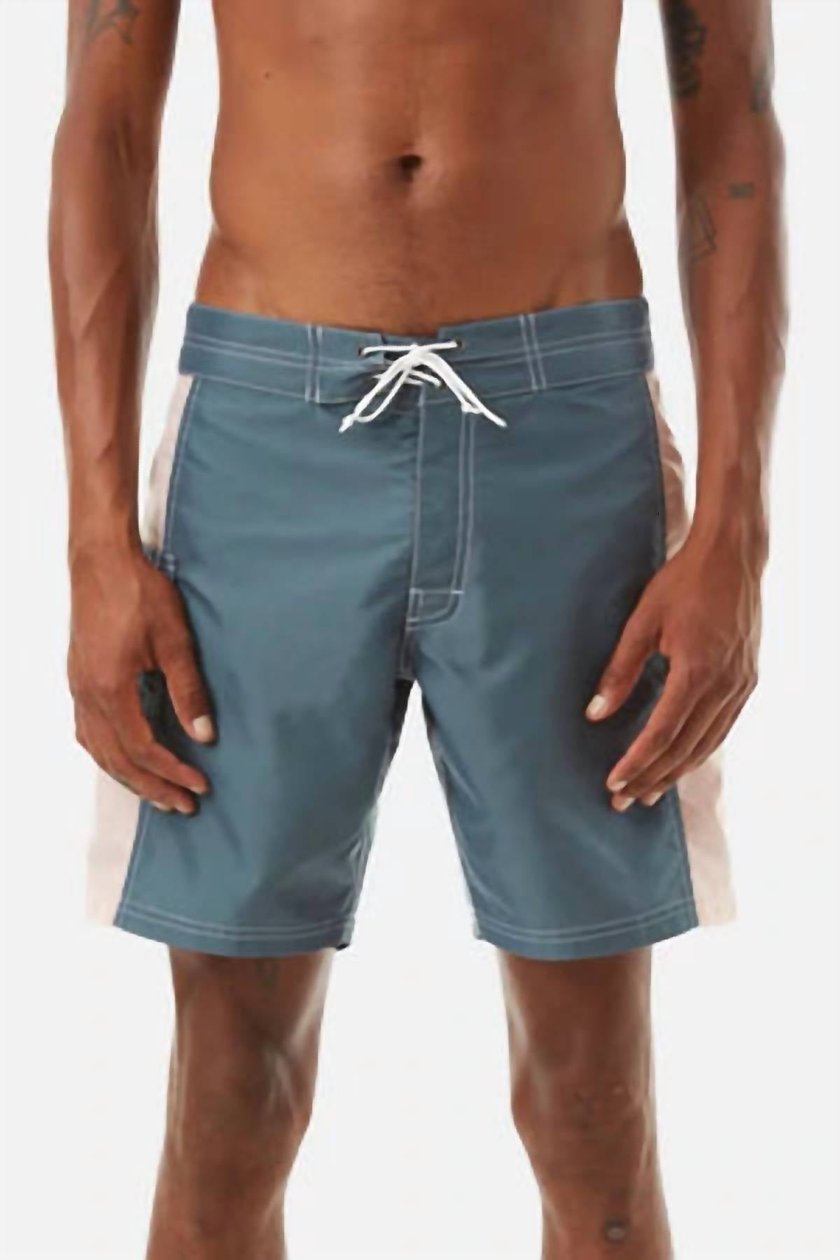 Мужские пляжные шорты Katin, цвет baltic blue/pink
Мужские пляжные шорты Katin, цвет baltic blue/pink