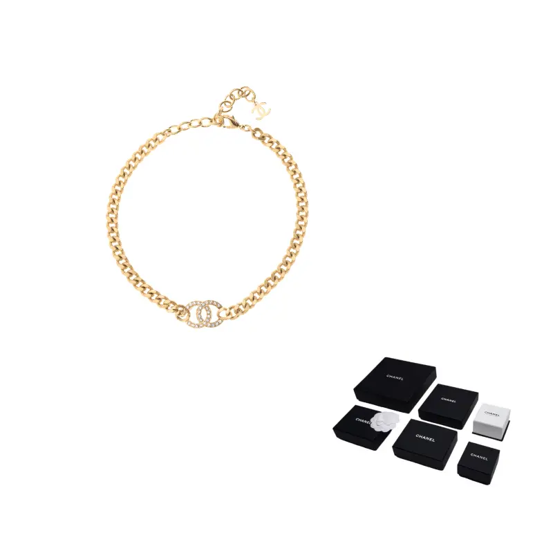 Кристальное ожерелье с логотипом Cc CHANEL
Кристальное ожерелье с логотипом Cc CHANEL