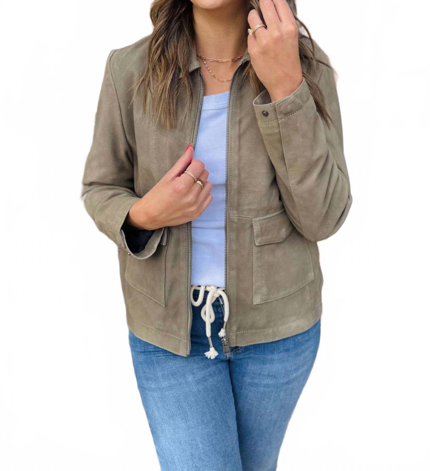 Куртка Yaima в светло-шалфейном цвете MAURITIUS, Light Sage
Куртка Yaima в светло-шалфейном цвете MAURITIUS, Light Sage