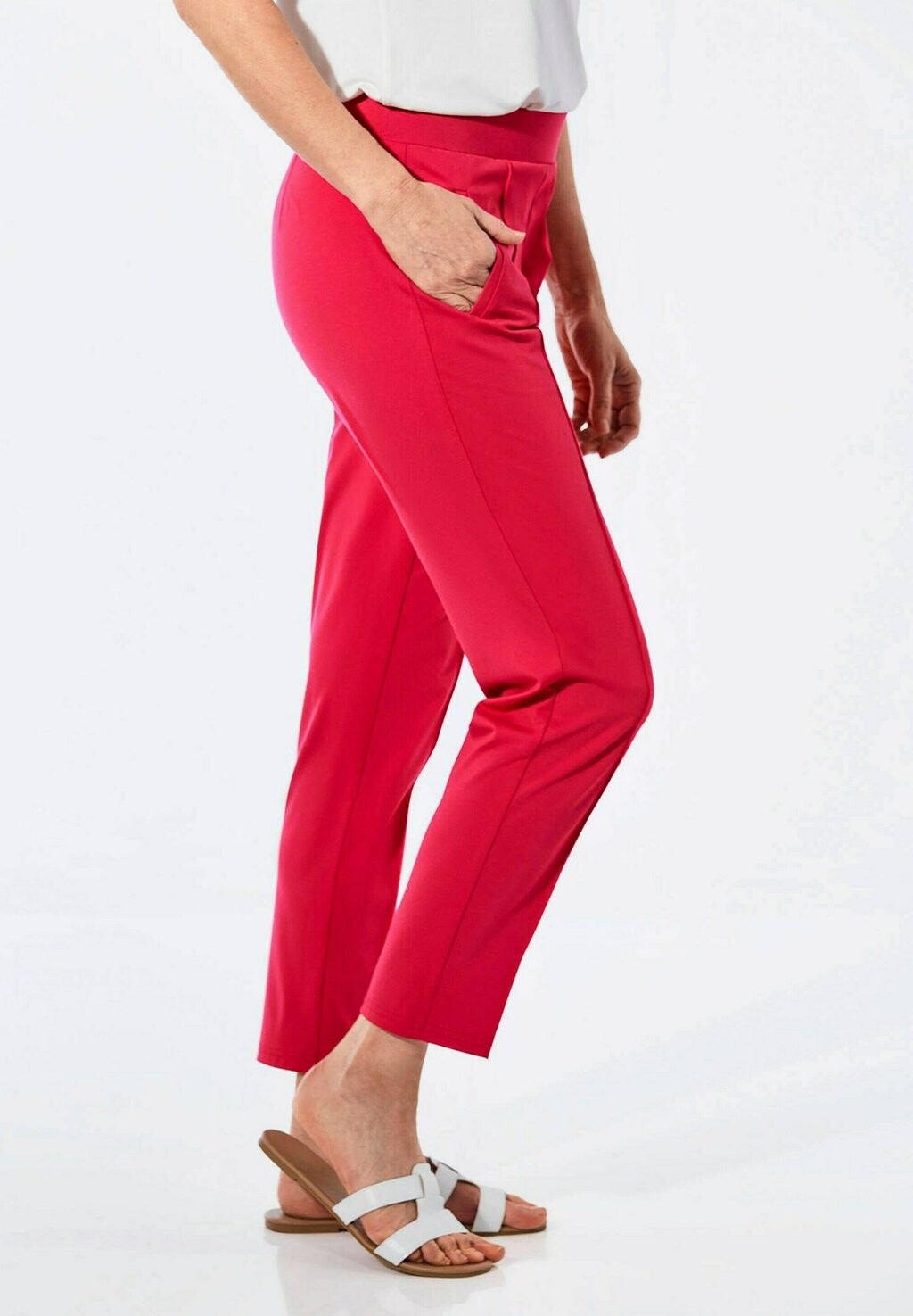 Брюки LOUISA HÖCHSTBEQUEME MIT BESTEM SITZ GOLDNER, красный
Брюки LOUISA HÖCHSTBEQUEME MIT BESTEM SITZ GOLDNER, красный