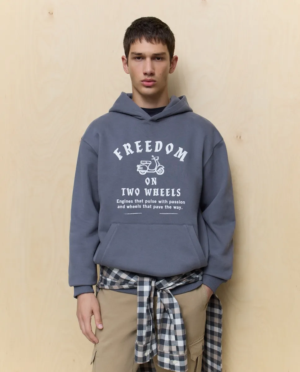 Мужская кенгуру-толстовка Easy Wear, антрацитовый
Мужская кенгуру-толстовка Easy Wear, антрацитовый