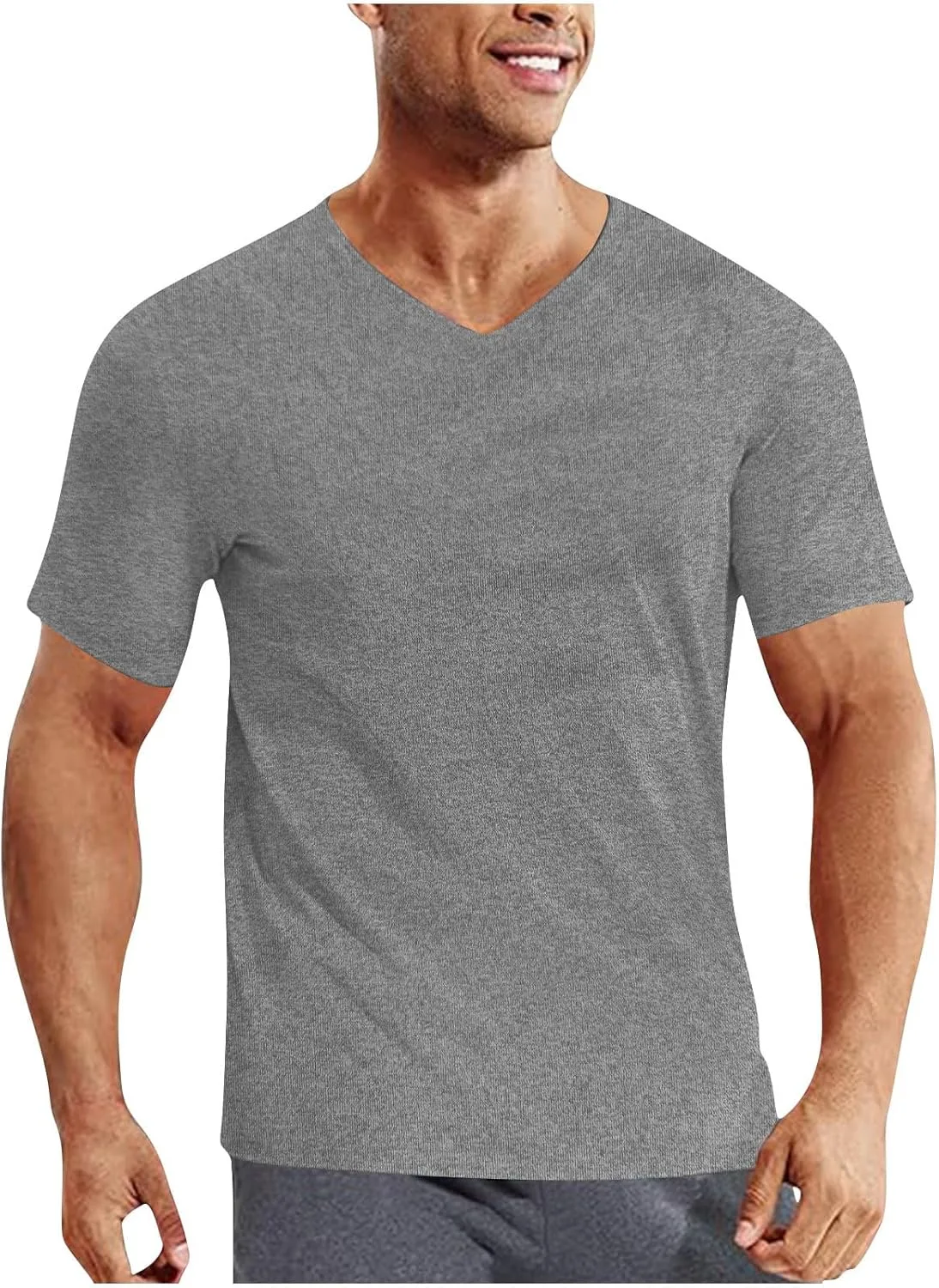 Мужская футболка с V-образным вырезом — стильная облегающая модель с короткими рукавами OSFVNOXV
Мужская футболка с V-образным вырезом — стильная облегающая модель с короткими рукавами OSFVNOXV