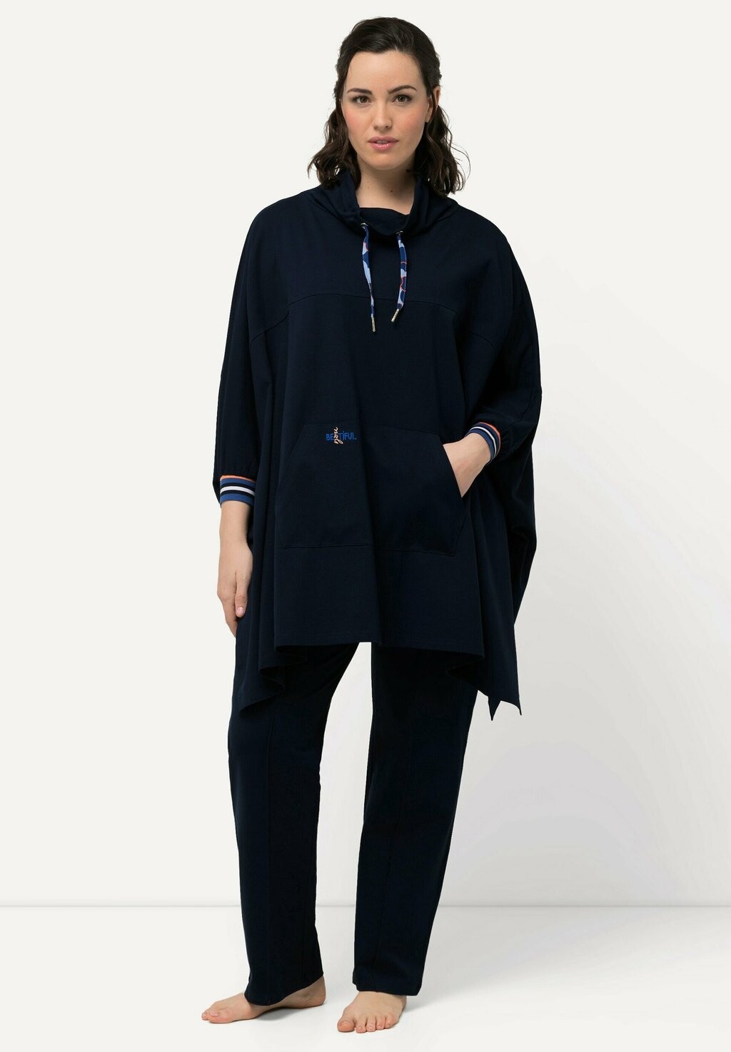 Пончо Ulla Popken, темно-синий
Пончо Ulla Popken, темно-синий