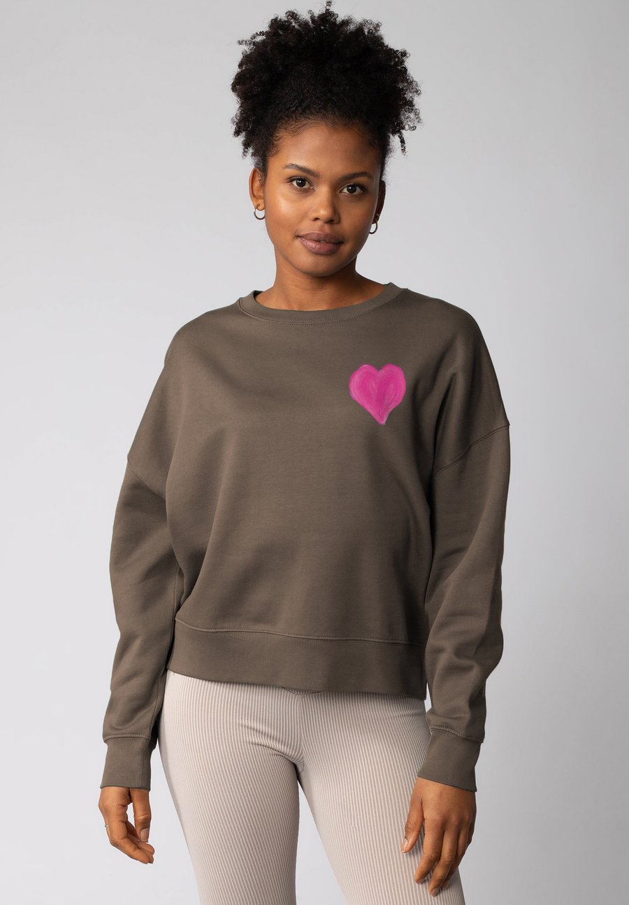 Толстовка watapparel HEART, Mocha/Dark Brown, Коричневый, Толстовка watapparel HEART, Mocha/Dark Brown
Толстовка watapparel HEART, Mocha/Dark Brown, Коричневый, Толстовка watapparel HEART, Mocha/Dark Brown