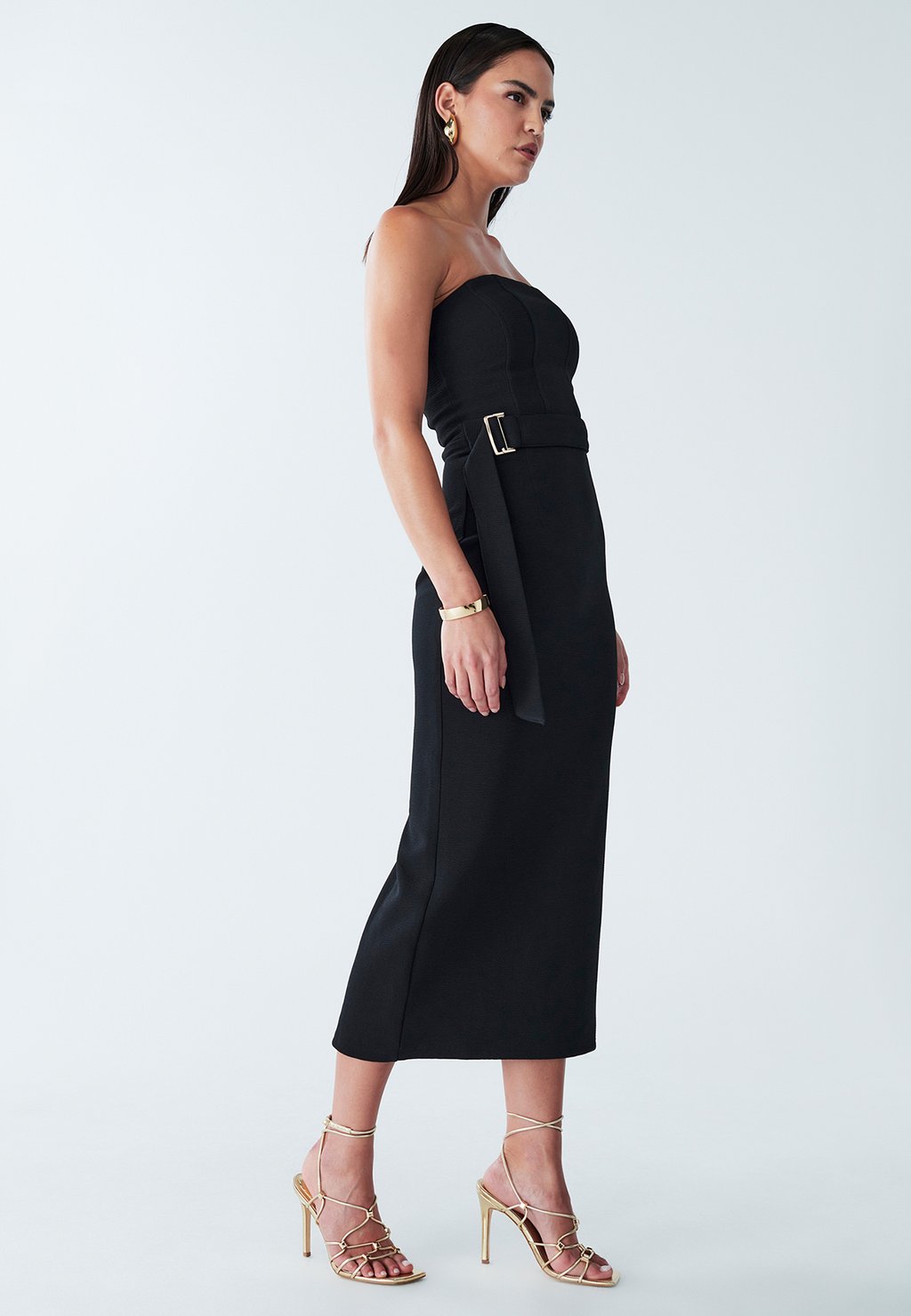 Платье-футляр BYDEE BWLDR, черный
Платье-футляр BYDEE BWLDR, черный