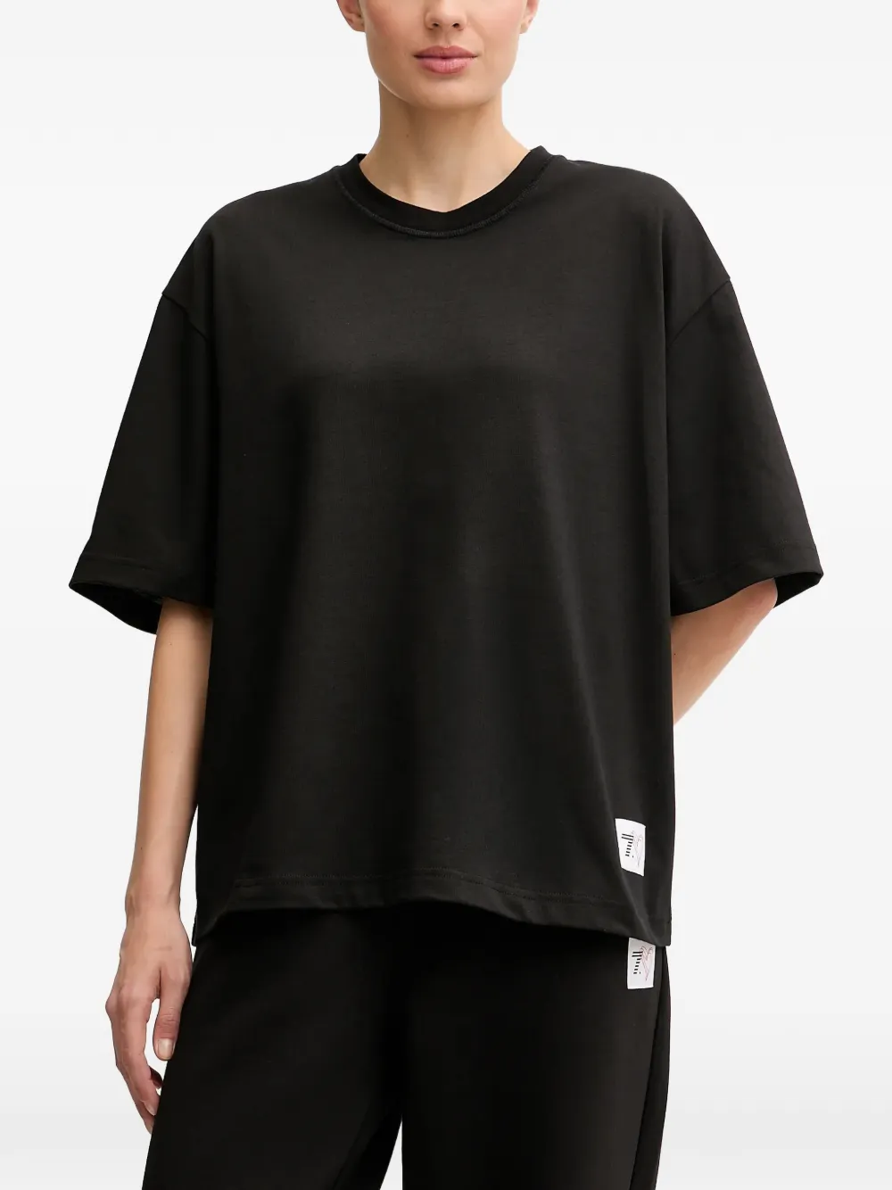 Футболка с сердечком Ea7 Emporio Armani, черный
Футболка с сердечком Ea7 Emporio Armani, черный