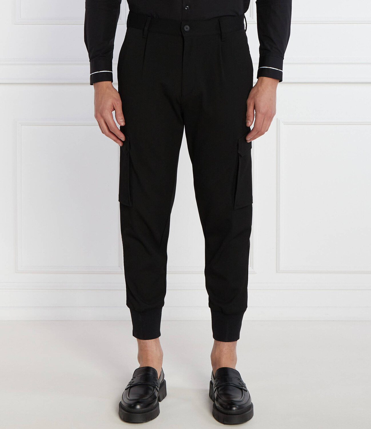 Брюки HUGO cargo Glavin241 Slim Fit, черный 
Брюки HUGO cargo Glavin241 Slim Fit, черный