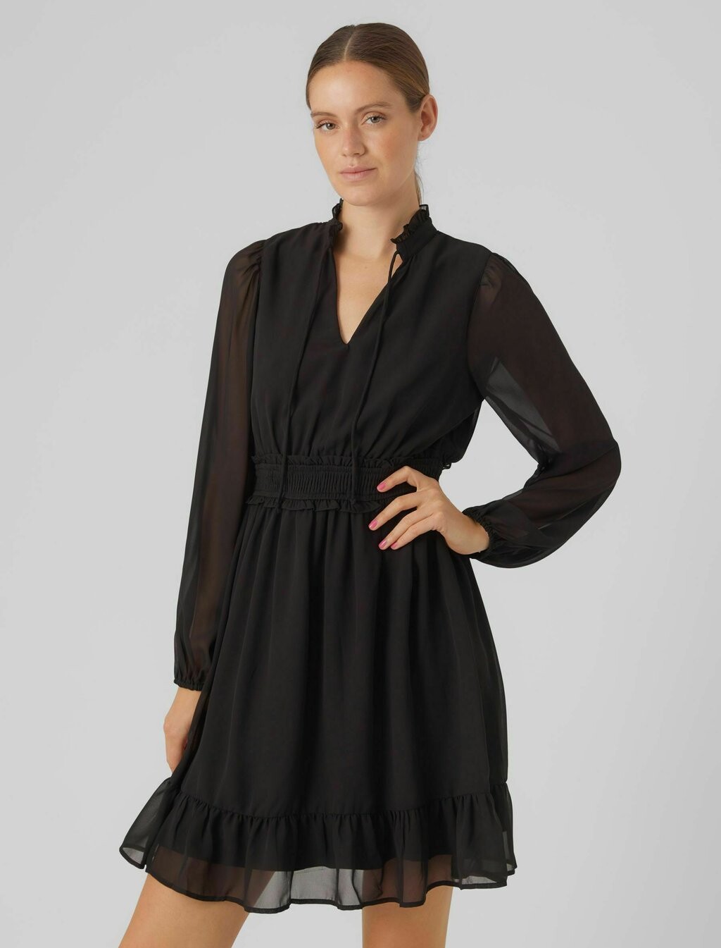Летнее платье Vero Moda, черное
Летнее платье Vero Moda, черное