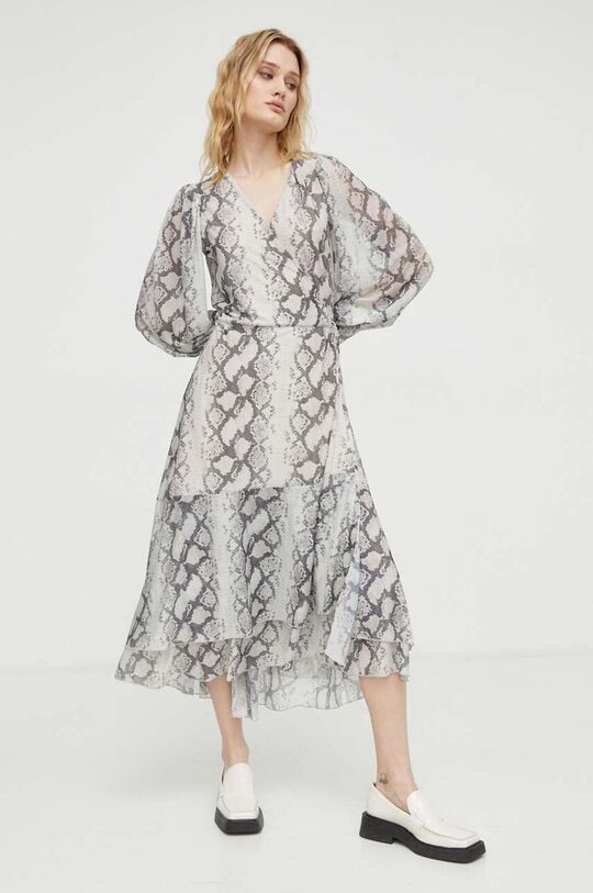 Платье Bruuns Bazaar, бежевый
Платье Bruuns Bazaar, бежевый