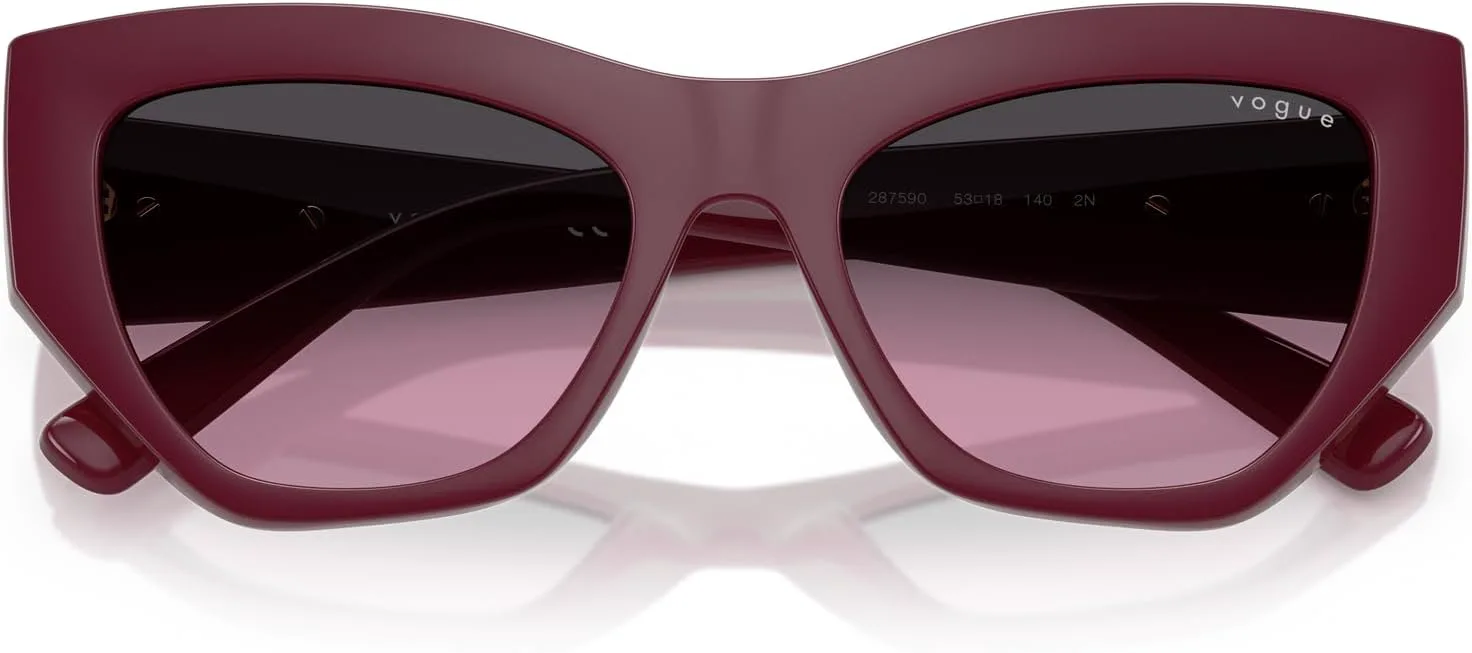 Солнцезащитные очки Vogue Eyewear для женщин, оправа цвета слоновой кости, линзы цвета дымчатого черного, диаметр линз 53 мм, Full Cherry/Violet Gradient Grey
Солнцезащитные очки Vogue Eyewear для женщин, оправа цвета слоновой кости, линзы цвета дымчатого черного, диаметр линз 53 мм, Full Cherry/Violet Gradient Grey