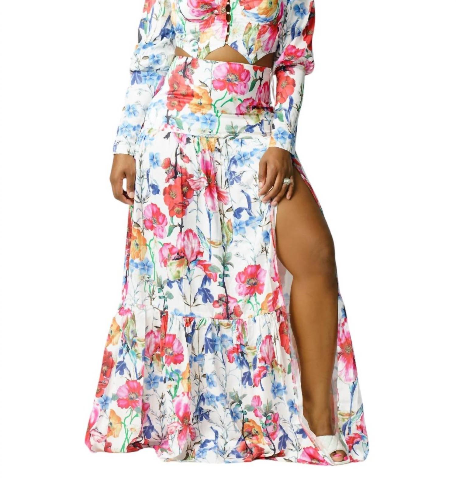 Юбка макси с длинными рукавами в белом цвете Multi BANJUL
Юбка макси с длинными рукавами в белом цвете Multi BANJUL