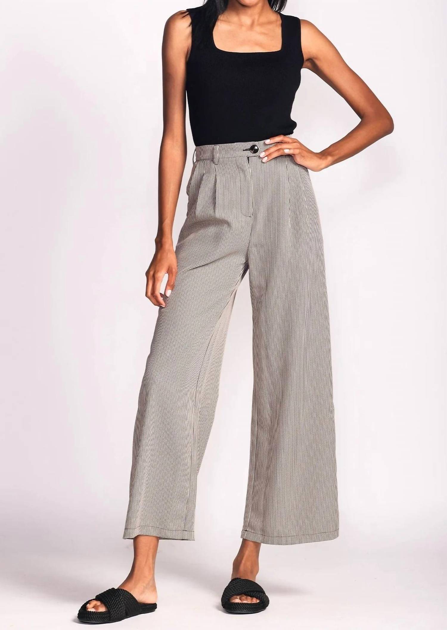 PINK MARTINI Брюки Cherry в светло-коричневую клетку
PINK MARTINI Брюки Cherry в светло-коричневую клетку