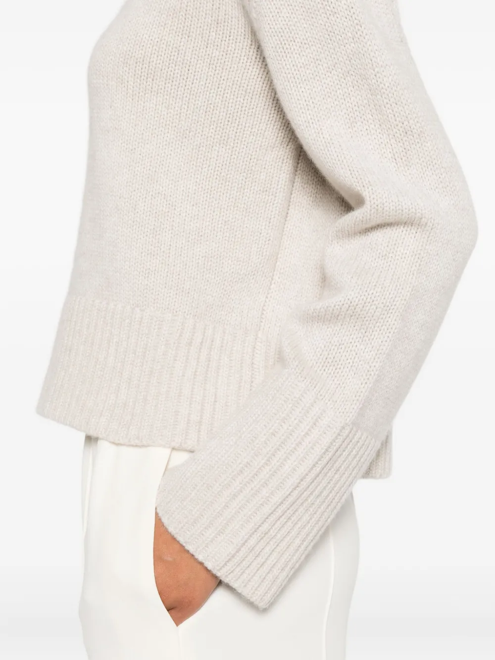 Ребристый свитер Sony Lisa Yang, нейтральный
Ребристый свитер Sony Lisa Yang, нейтральный