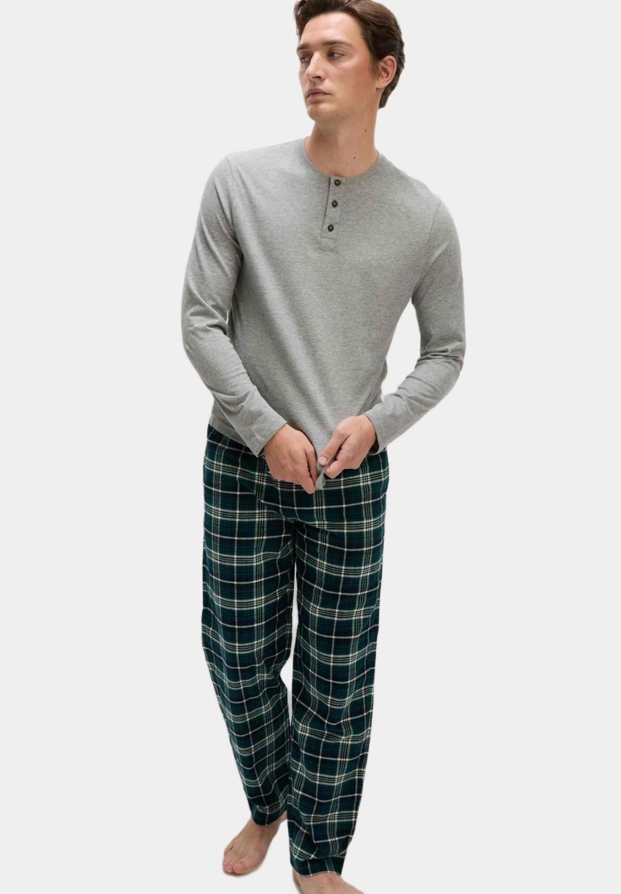 Пижамный комплект Marks & Spencer SET, Grey Mix/Mottled Grey
Пижамный комплект Marks & Spencer SET, Grey Mix/Mottled Grey