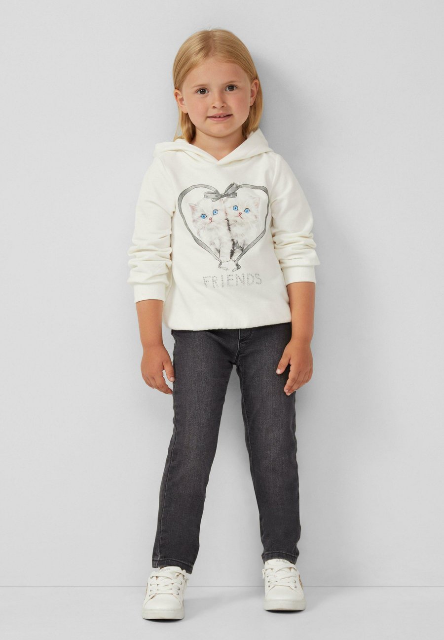 Худи s.Oliver MIT FRONT SCHMUCKSTEINEN, Ecru/Off-White
Худи s.Oliver MIT FRONT SCHMUCKSTEINEN, Ecru/Off-White