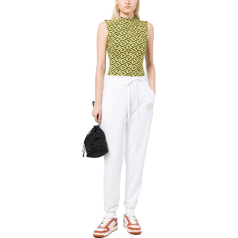 VERSACE JEANS COUTURE Брюки спортивные SS23 женские white
VERSACE JEANS COUTURE Брюки спортивные SS23 женские white