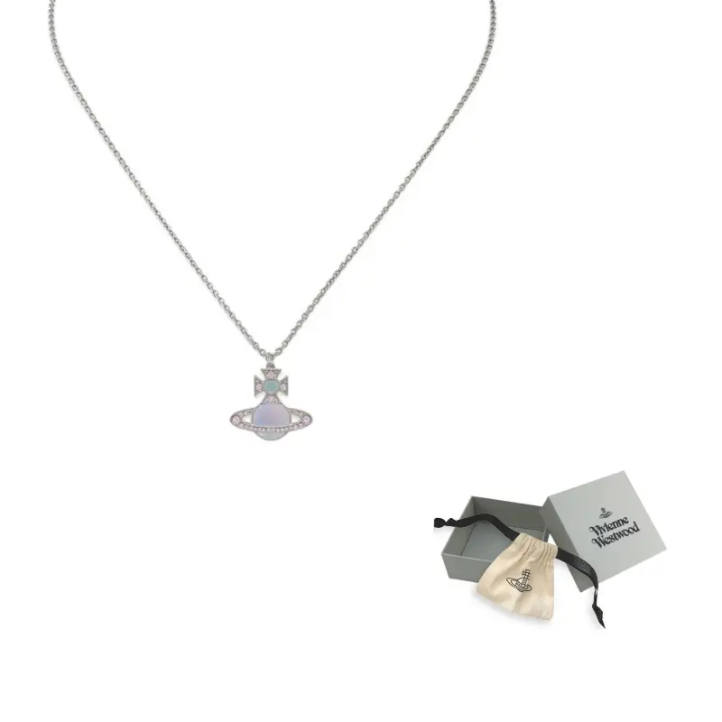 Латунное ожерелье Saturn Styling для женщин Silver/Blue Vivienne Westwood, фиолетовый
Латунное ожерелье Saturn Styling для женщин Silver/Blue Vivienne Westwood, фиолетовый