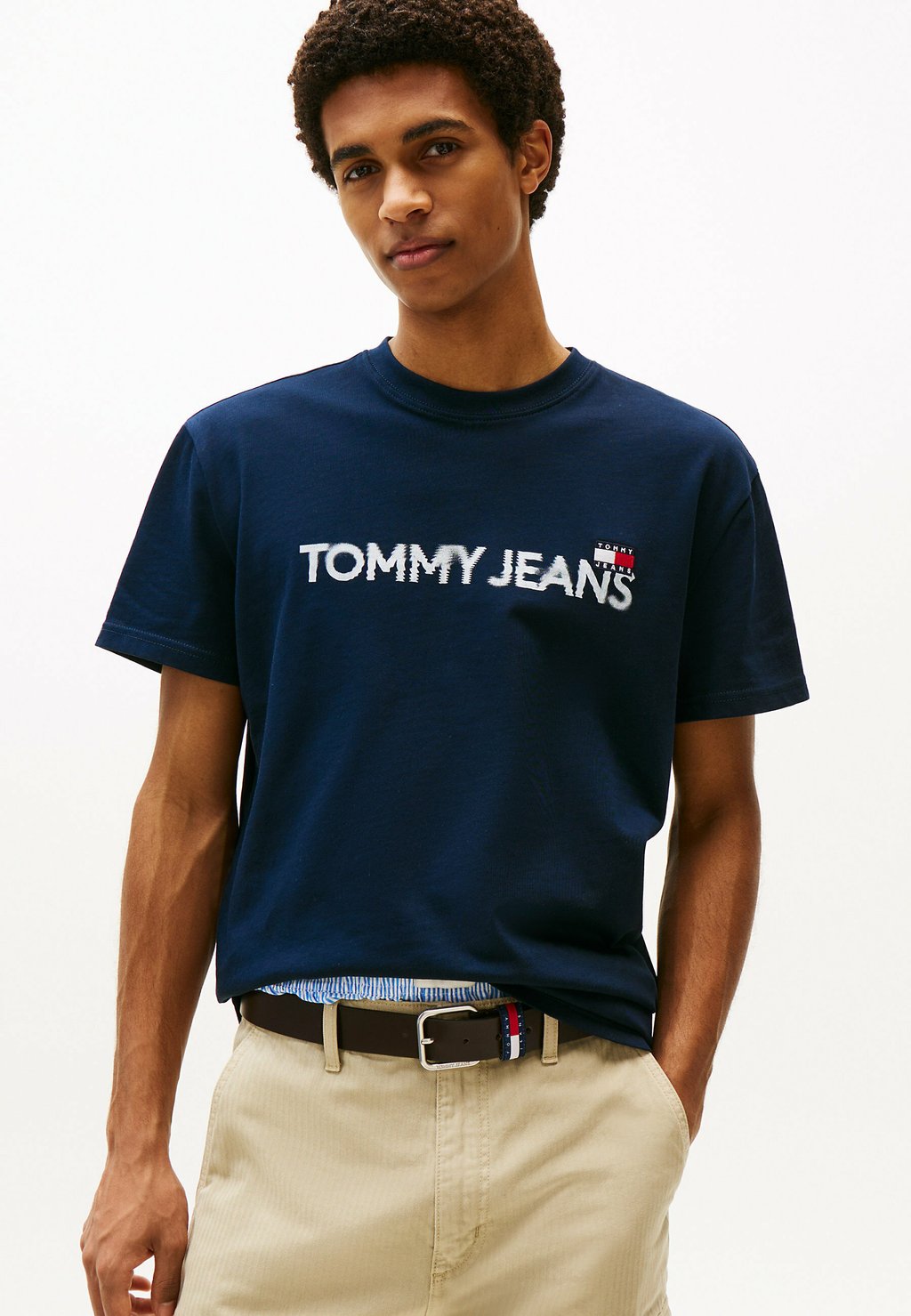 Футболка с принтом BADGE CREW NECK Tommy Jeans, темно-синий
Футболка с принтом BADGE CREW NECK Tommy Jeans, темно-синий