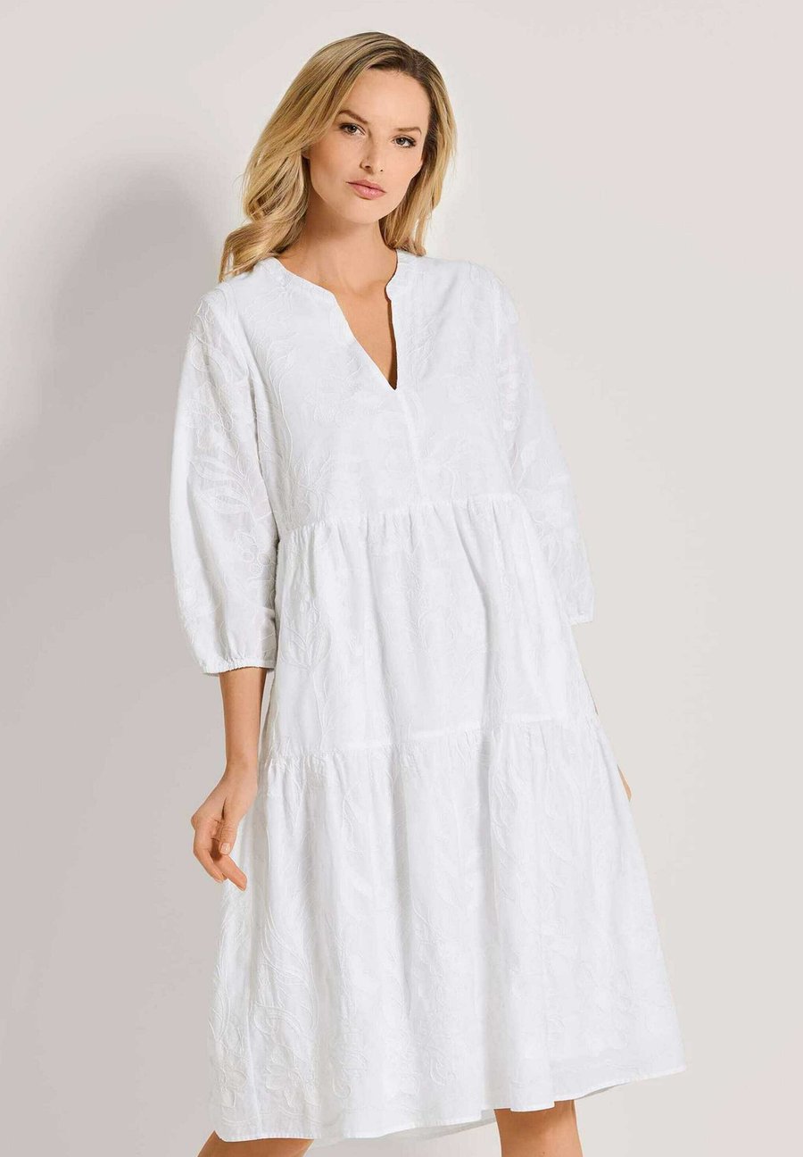 Платье MADELEINE Day dress, White
Платье MADELEINE Day dress, White