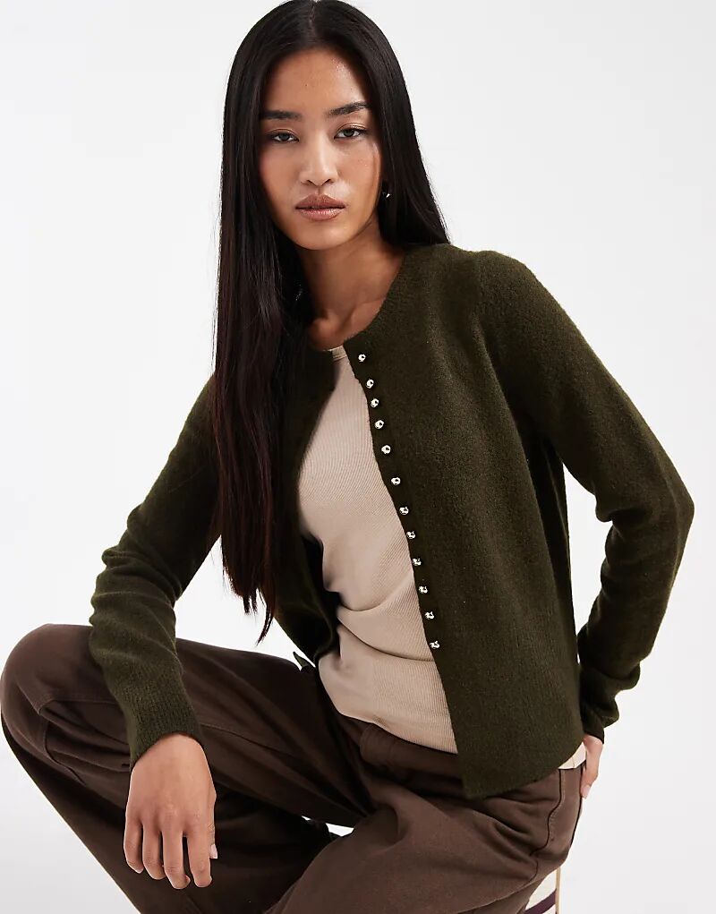 Кардиган New Look с круглым вырезом и пуговицами-куполами цвета хаки
Кардиган New Look с круглым вырезом и пуговицами-куполами цвета хаки