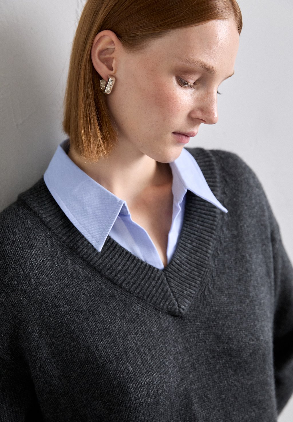 Платье-джемпер COLLAR SANTINA DRESS Cinq à Sept, серый
Платье-джемпер COLLAR SANTINA DRESS Cinq à Sept, серый