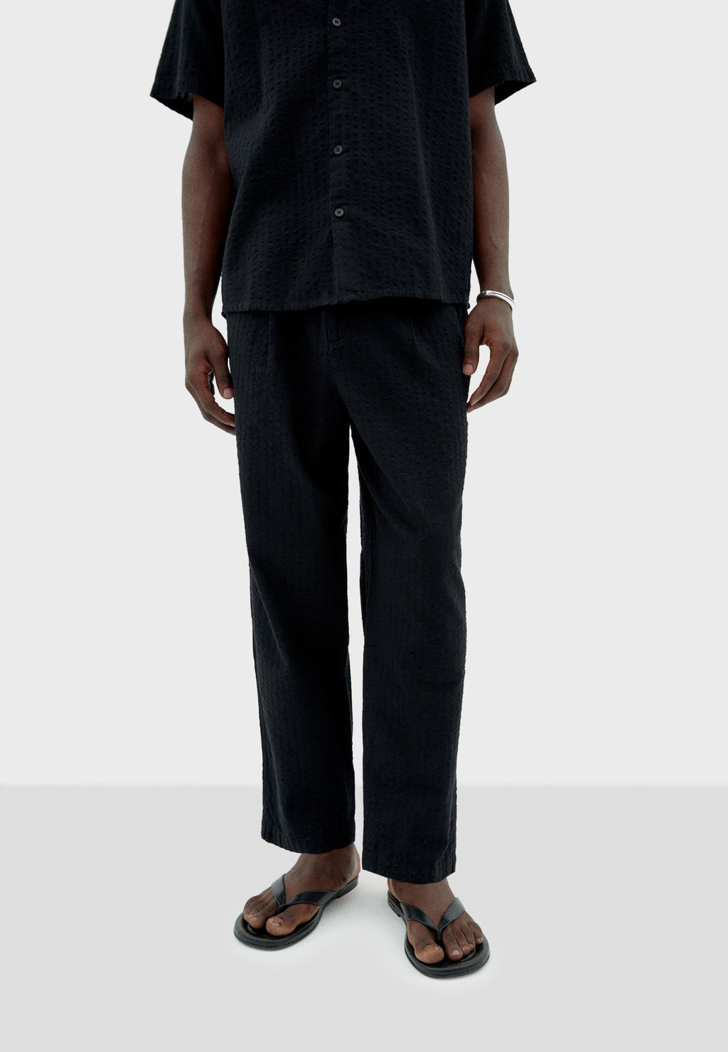 Брюки LUC Thinking Mu, черный
Брюки LUC Thinking Mu, черный