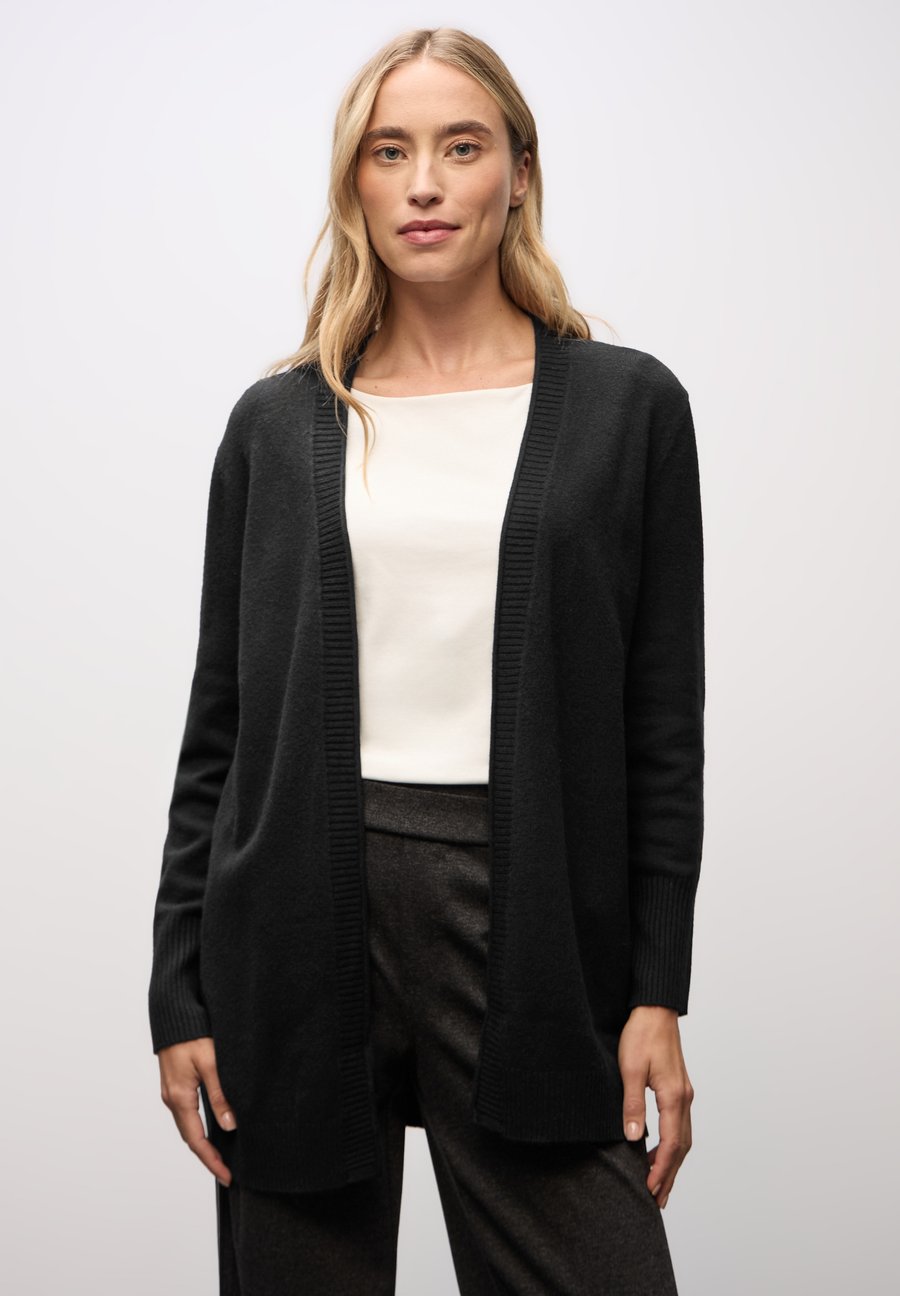 Кардиган Street One MIT ROLLKANTE , Schwarz/Black
Кардиган Street One MIT ROLLKANTE , Schwarz/Black