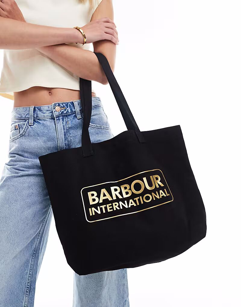 Сумка-шоппер Barbour International Essential с логотипом черного цвета
Сумка-шоппер Barbour International Essential с логотипом черного цвета