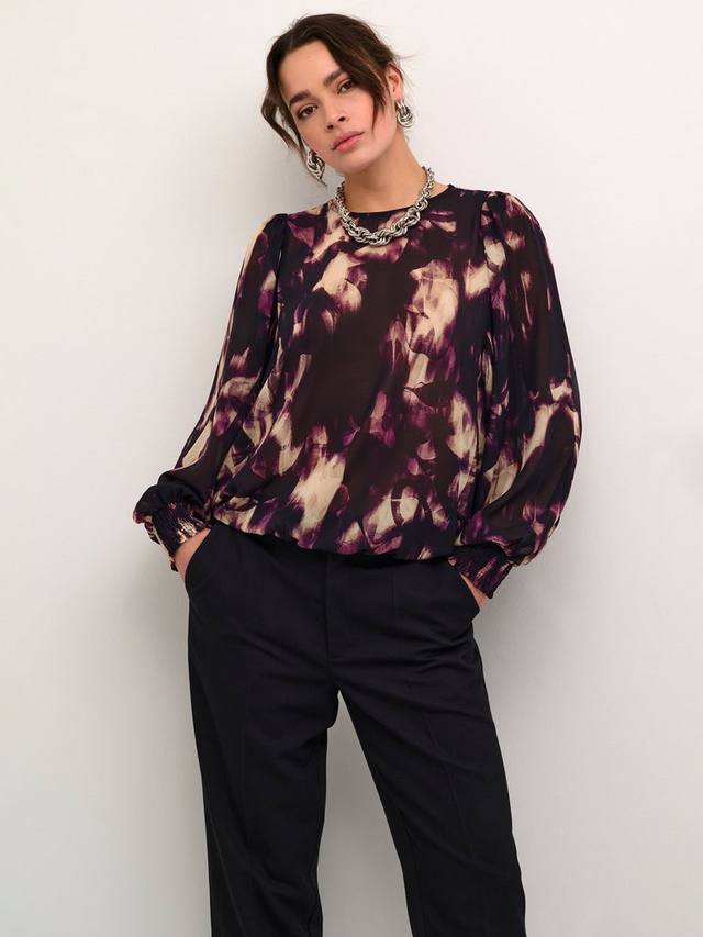 Шифоновая блузка с абстрактным принтом aska KAFFE, цвет Purple/Multi
Шифоновая блузка с абстрактным принтом aska KAFFE, цвет Purple/Multi